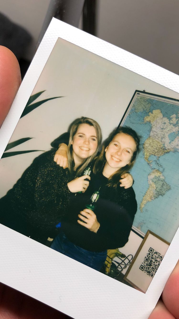 Isabel en Sien in 2014